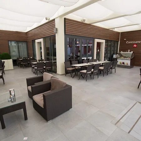 Park Plaza Verudela Пула