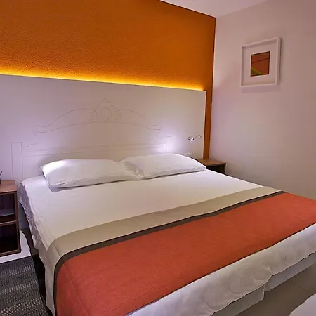 Park Plaza Verudela Пула