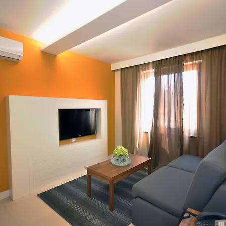 沃迪拉普拉公园广场酒店 普拉