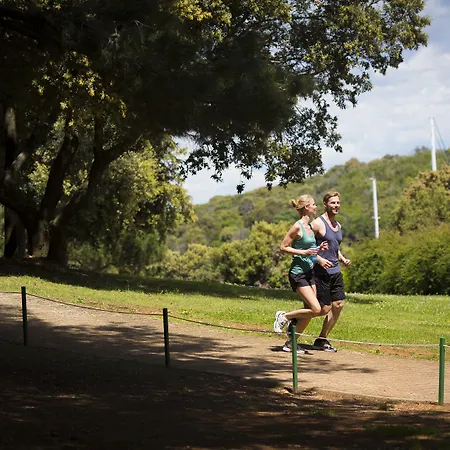 沃迪拉普拉公园广场酒店 4* 普拉