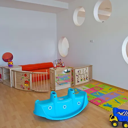 Ośrodek wypoczynkowy Park Plaza Verudela 4*