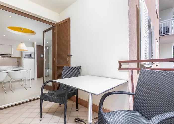 파크 플라자 베루델라 풀라