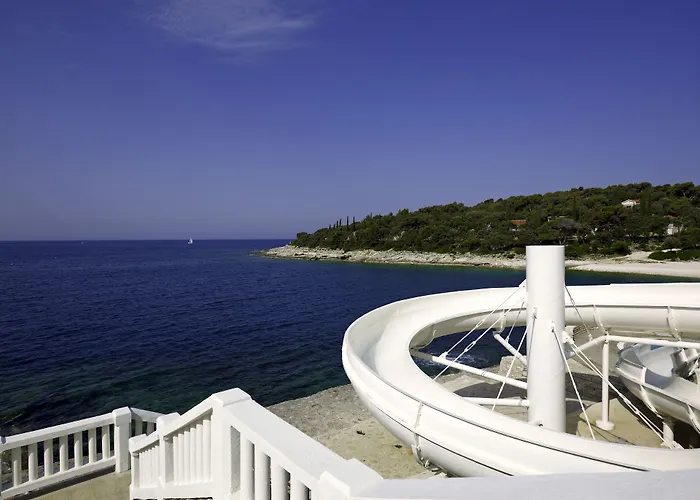 파크 플라자 베루델라 4* 풀라