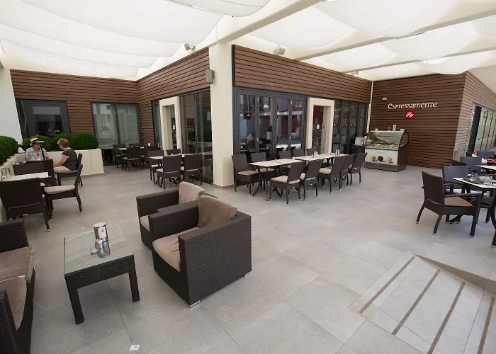 Park Plaza Verudela Pula